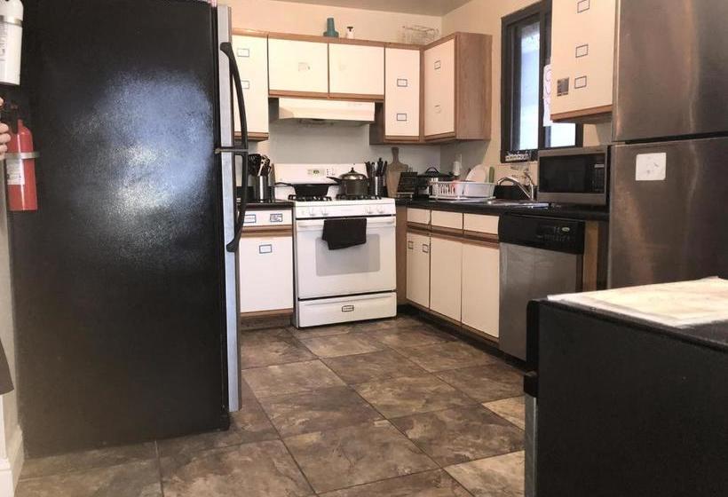 فندق صغير Sf International Crashpad