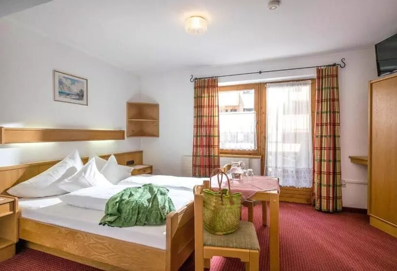 ベッドアンドブレックファースト Försterhaus & Haus Andrea