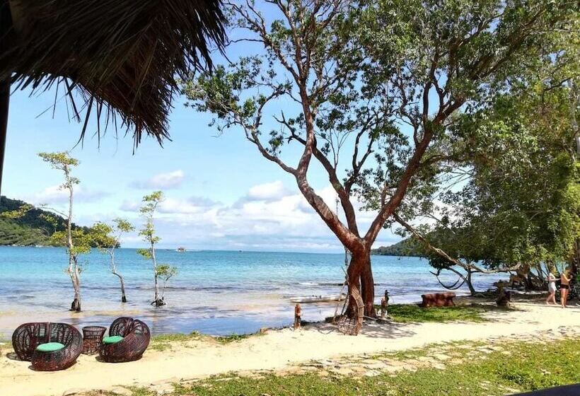 Cupido Beach Spa Resort