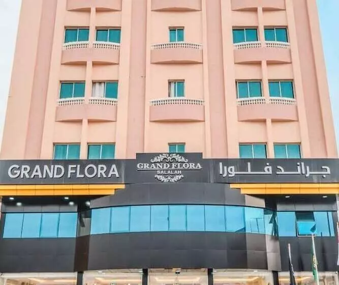هتل Grand Flora