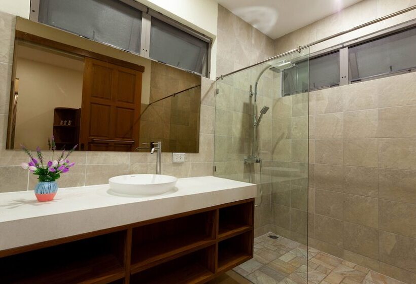 New Boutique Pool Villa Sequoia Close To Rawai And Naiharn Beach