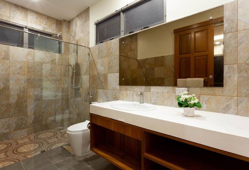 New Boutique Pool Villa Sequoia Close To Rawai And Naiharn Beach