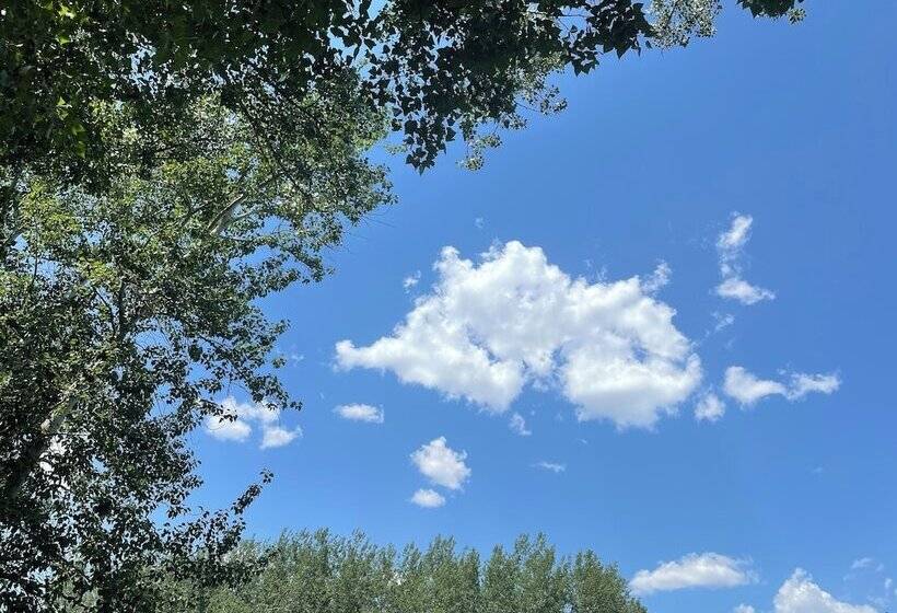 ペンション Guo House