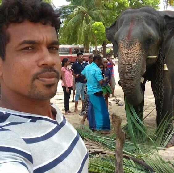 פנסיון Nilaveli Beach Rooms