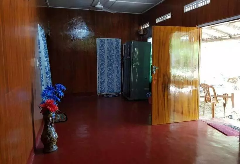 پانسیون Nilaveli Beach Rooms