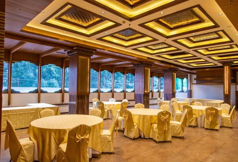 هتل Basera Boutique