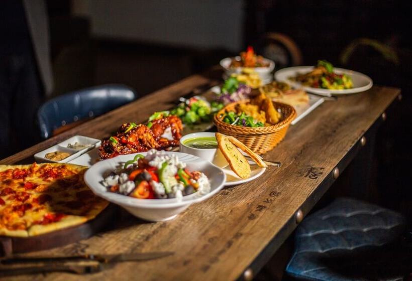 هتل Basera Boutique