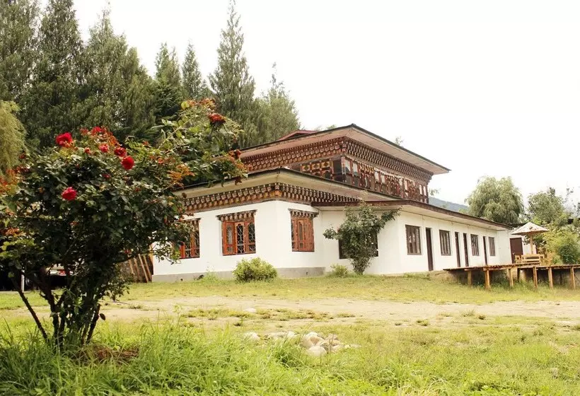 هتل Pinewood Experiential Stay And Hideouts