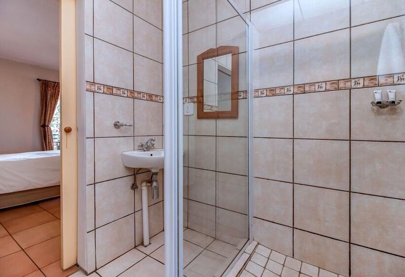 پانسیون Dalberry Guest House