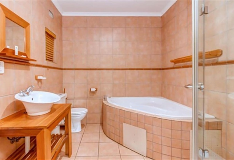 پانسیون Dalberry Guest House