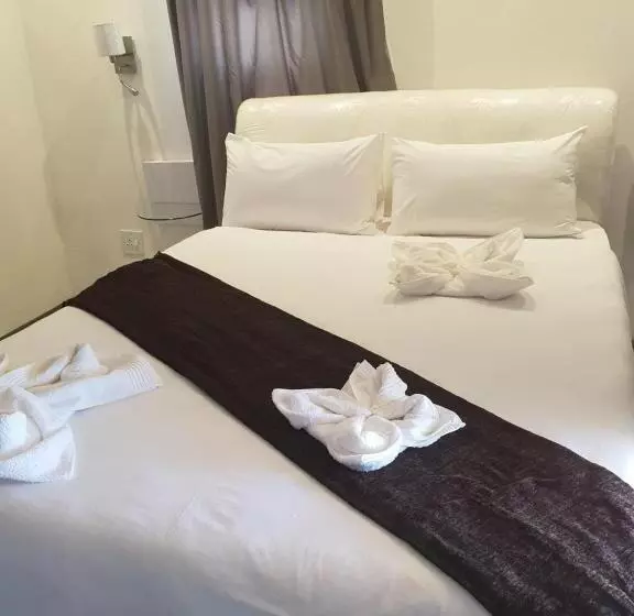پانسیون Joy Guesthouse Seapoint   Adults Only