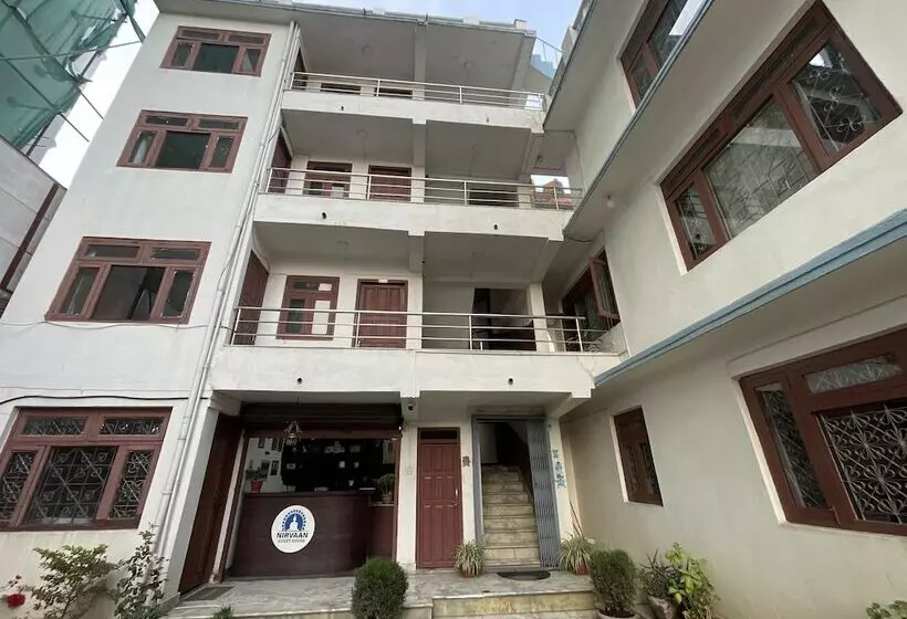 پانسیون Nirvaan Guest House