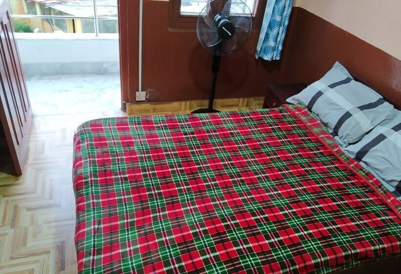 پانسیون Nirvaan Guest House