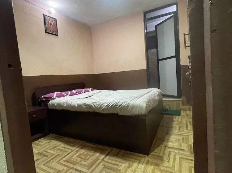 پانسیون Nirvaan Guest House