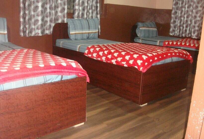 پانسیون Nirvaan Guest House