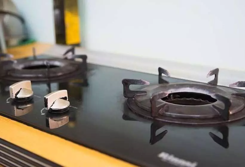 پانسیون Pine Garden Family Villa