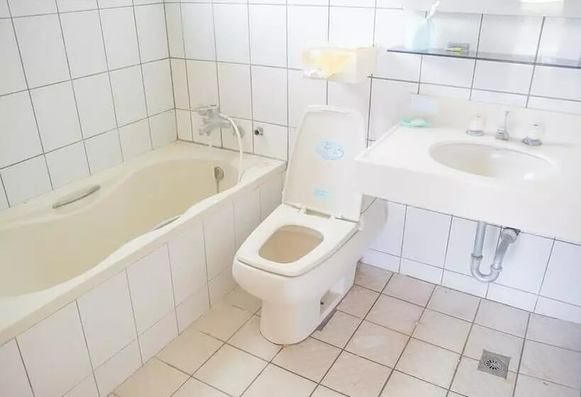 پانسیون Pine Garden Family Villa