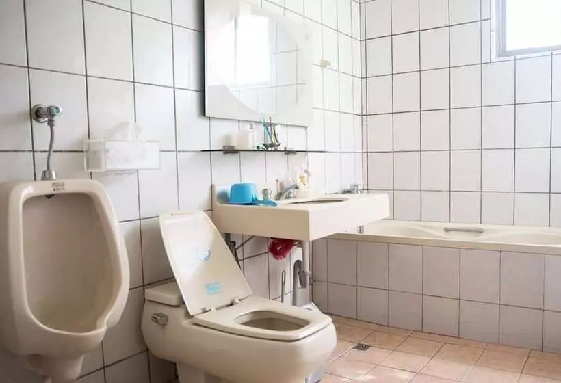 پانسیون Pine Garden Family Villa