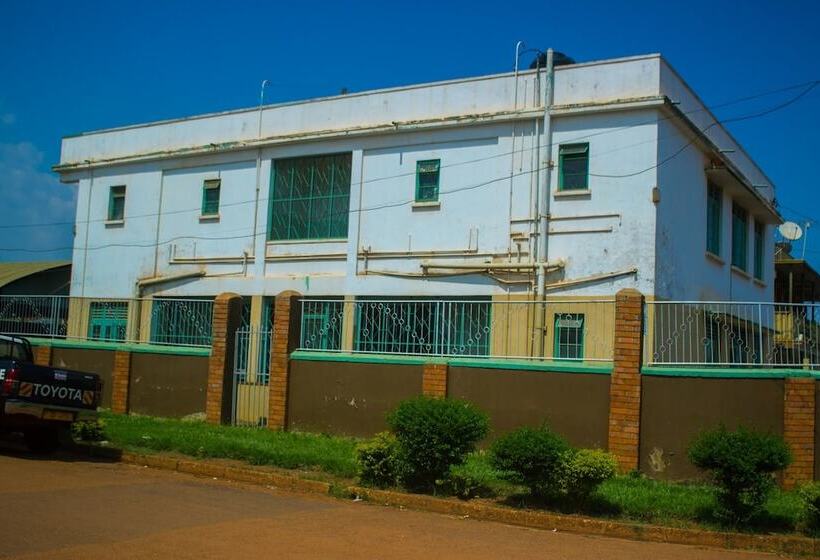 پانسیون Richie Rich Guest House