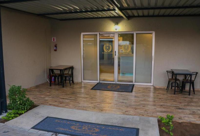 پانسیون Royal Cottage