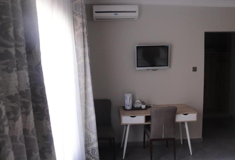 پانسیون Royal Cottage