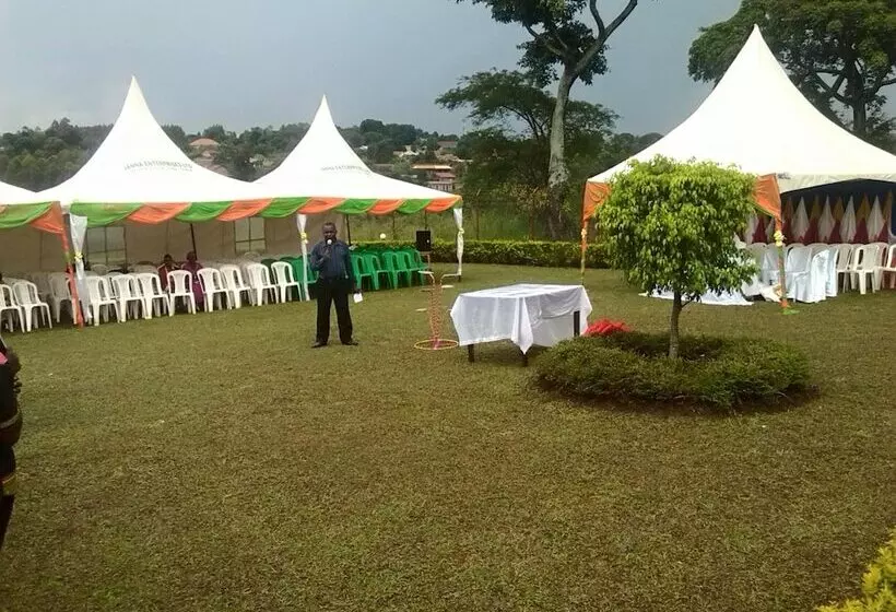 پانسیون C & G Heritage Cottage