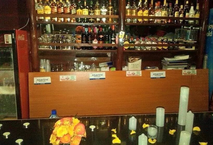 پانسیون C & G Heritage Cottage