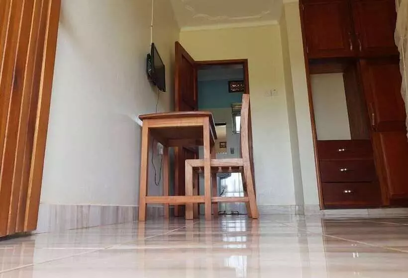 پانسیون C & G Heritage Cottage