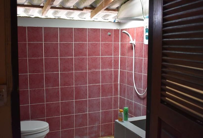 펜션 Chanmuang Guesthouse