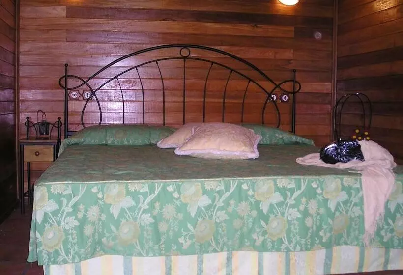 Aamiaismajoitus (B&B) Cabañas Valle Verde