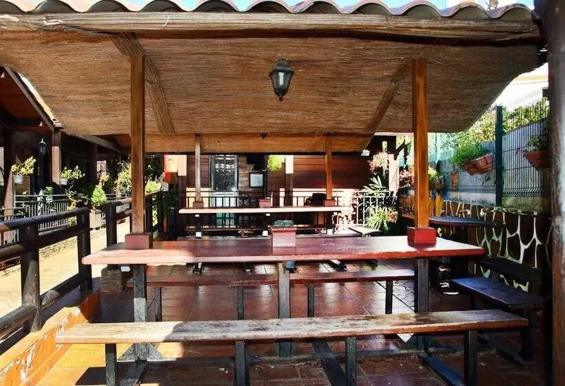 Aamiaismajoitus (B&B) Cabañas Valle Verde