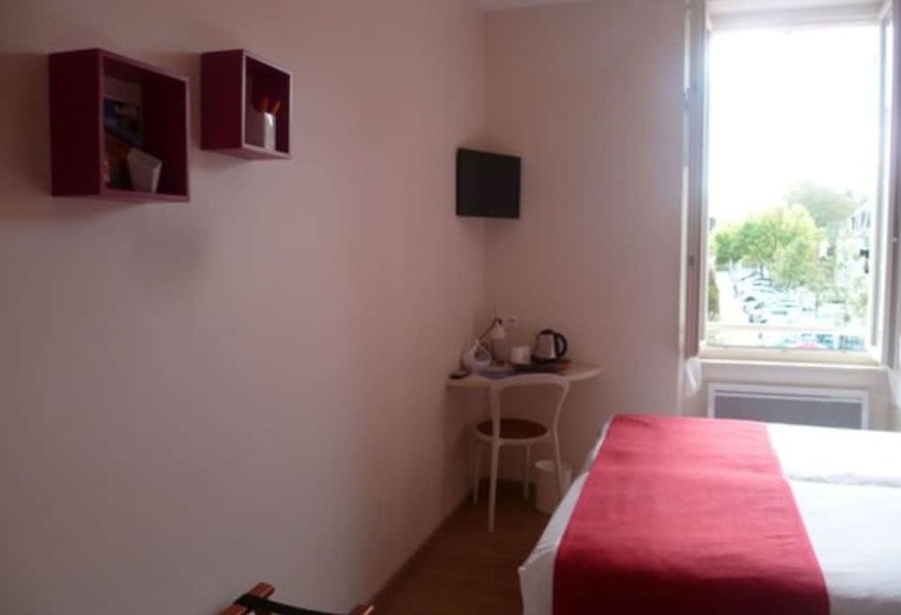 민박 Chambres D Hotes Lasarroques