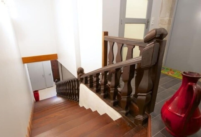 민박 Chambres D Hotes Lasarroques