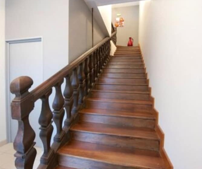 민박 Chambres D Hotes Lasarroques