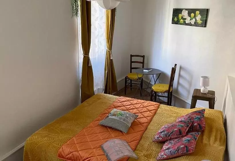 Aamiaismajoitus (B&B) Chez Tifille