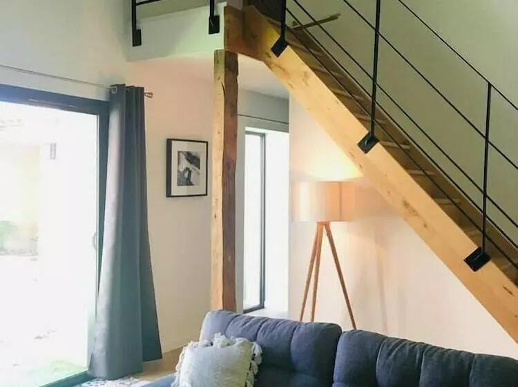 ベッドアンドブレックファースト ô Huis Clos