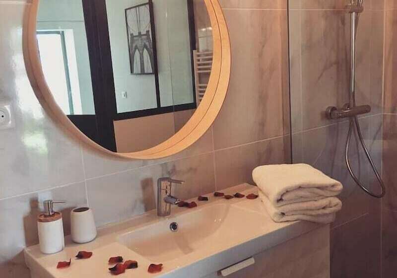 ベッドアンドブレックファースト ô Huis Clos