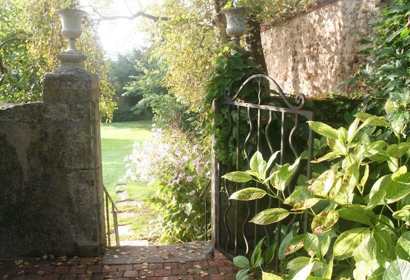 ベッドアンドブレックファースト La Chancelière