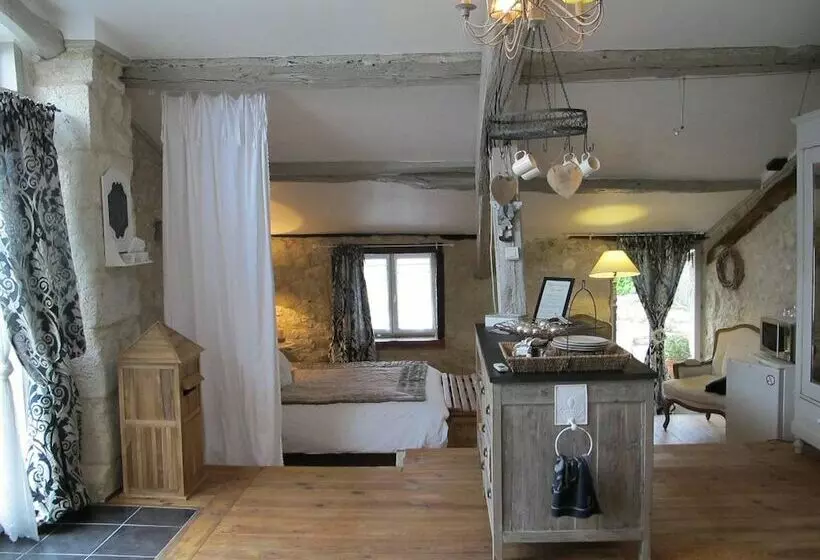 ベッドアンドブレックファースト Le Bourdiel