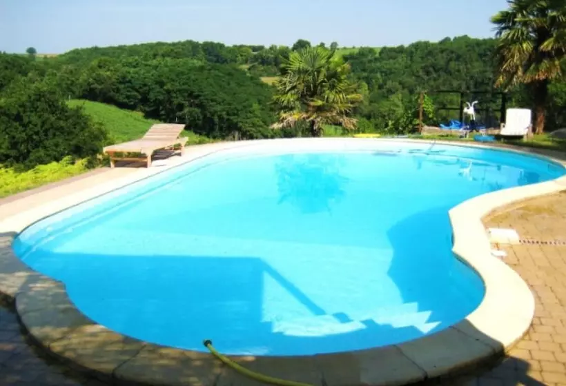 ベッドアンドブレックファースト Le Bourdiel