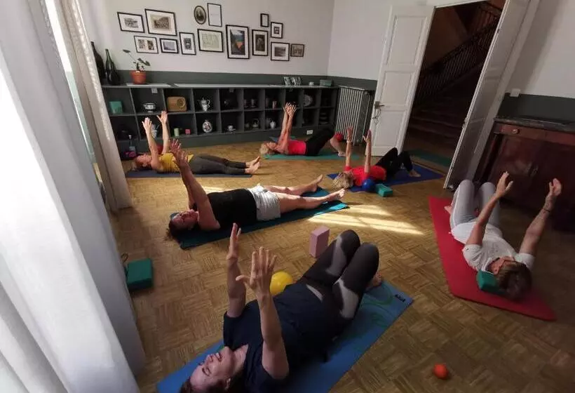 Aamiaismajoitus (B&B) Maison De L'aguze