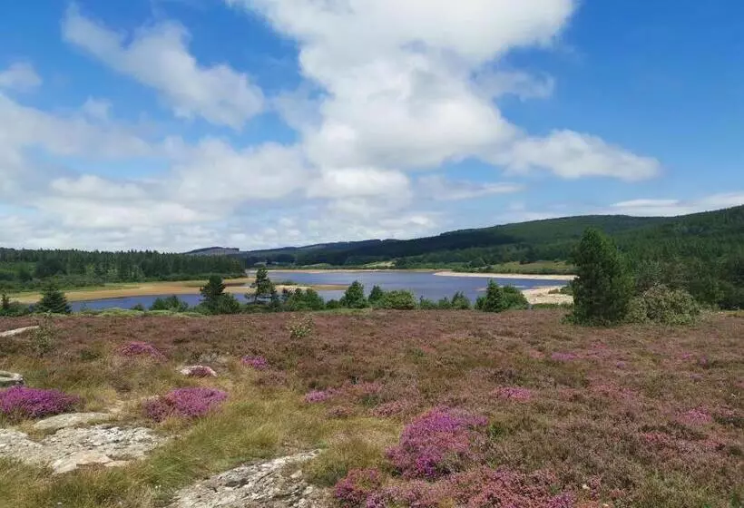 Aamiaismajoitus (B&B) Maison De L'aguze