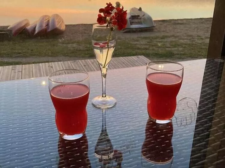 Hotelli Camping Le Lac O Fées