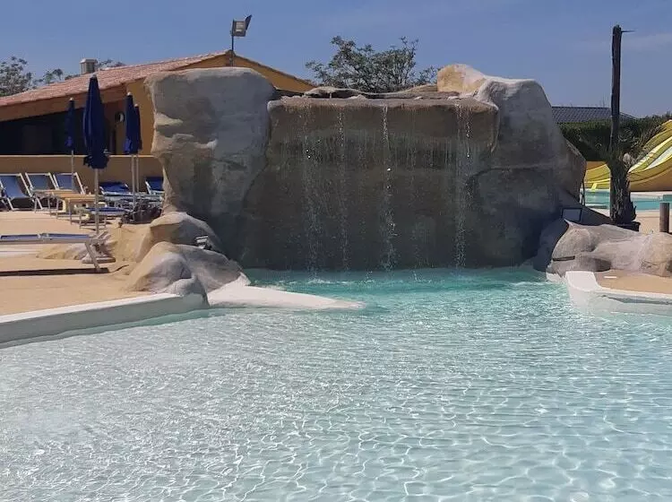 ホテル Camping Les Sources