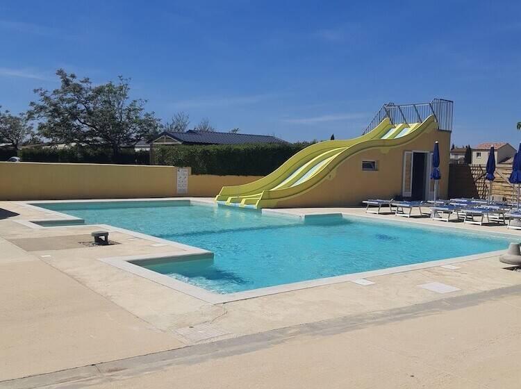 فندق Camping Les Sources