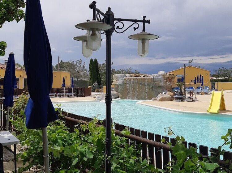 فندق Camping Les Sources