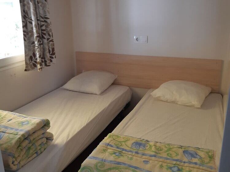 فندق Camping Les Sources