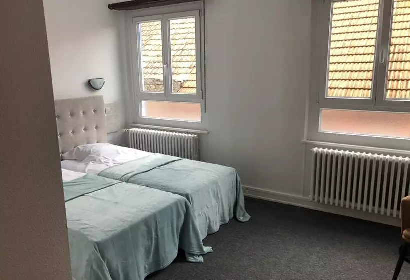 ホテル Restaurant à L Etrier