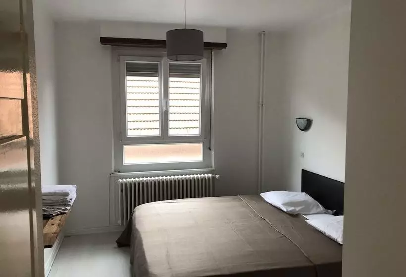 ホテル Restaurant à L Etrier