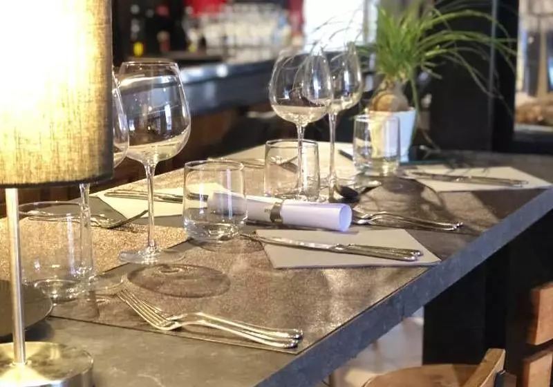 Hotel Restaurant Le Flaubert